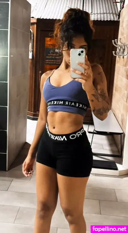 Lahiri Lifts OnlyFans Thumbnail #umdAhsOj8x