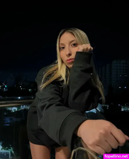 Laiacastro OnlyFans Thumbnail #F9CJWwbDnf