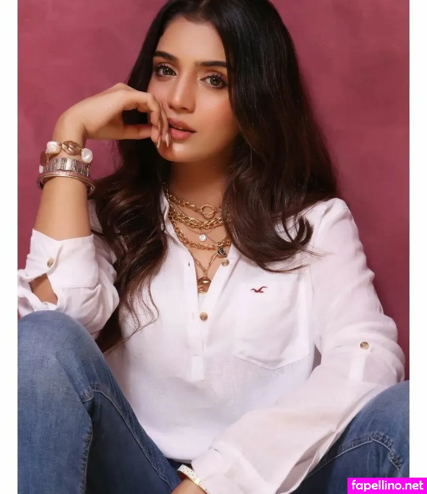 Laiba Khan Nude Leaked OnlyFans Photo #0lXDSp346K