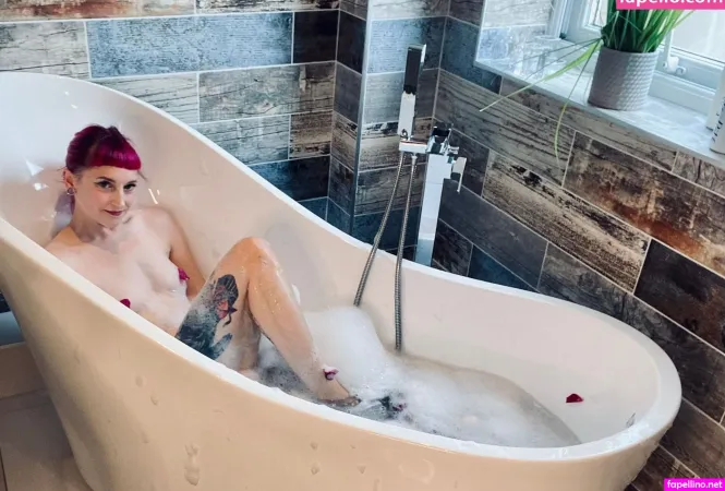 Laikarocket84 OnlyFans Thumbnail #mAAA13mCoh