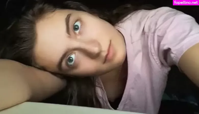 Laila Wolf OnlyFans Thumbnail #oSMv2VsISy