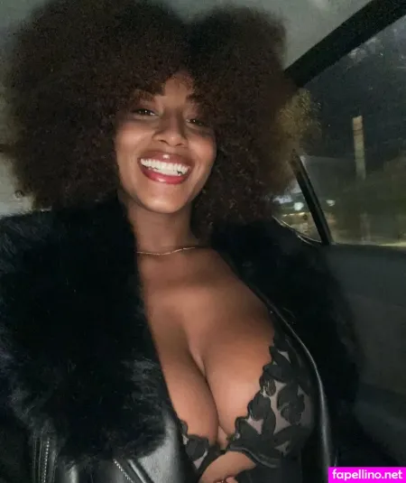 Lailasantiago Main Profile Photo