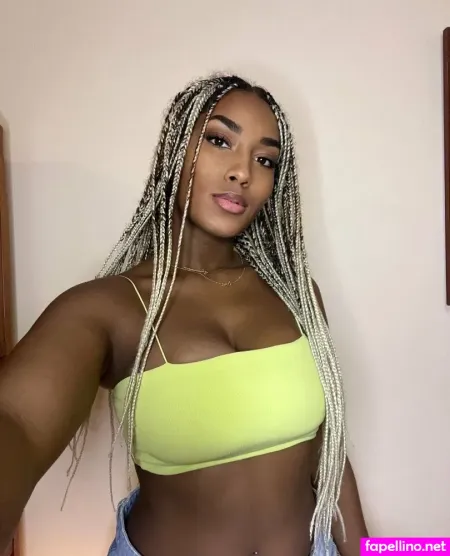 Lailasantiagoo OnlyFans Thumbnail #i521Yrq7Mg