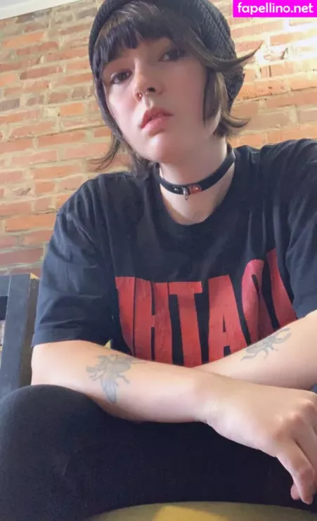 Lain Arbor OnlyFans Thumbnail #ZBuSy4xjNO