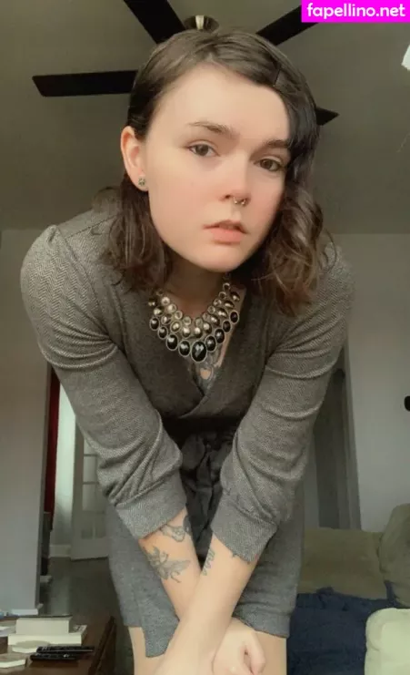 Lain Arbor OnlyFans Thumbnail #miaTZoBPqq