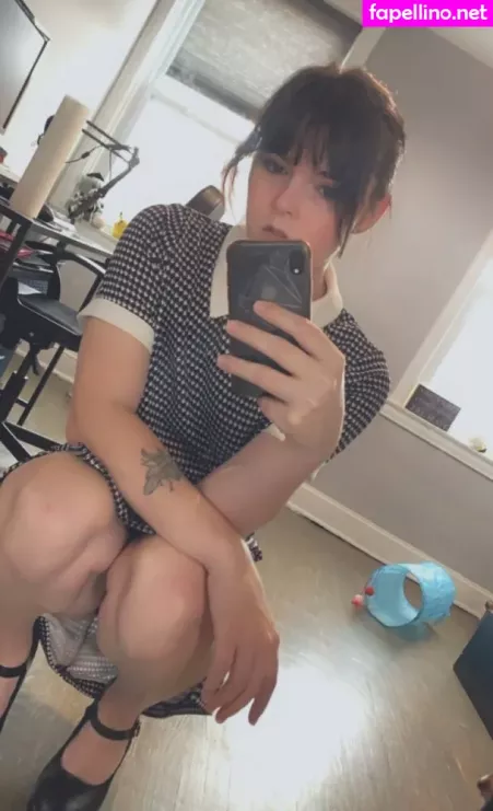 Lain Arbor OnlyFans Thumbnail #sAEdZ0XDwo