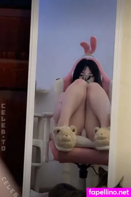 Lain Verse OnlyFans Thumbnail #om0yiDgYhz