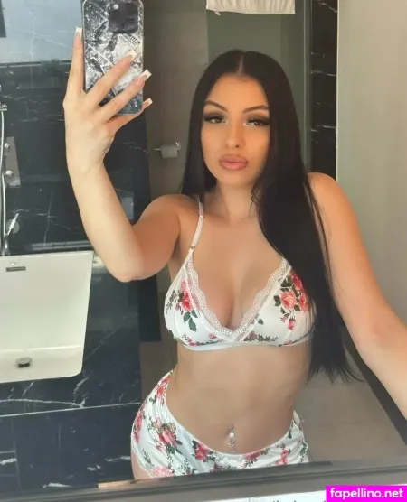 Lainabaabyxo OnlyFans Thumbnail #P00YSgInMV