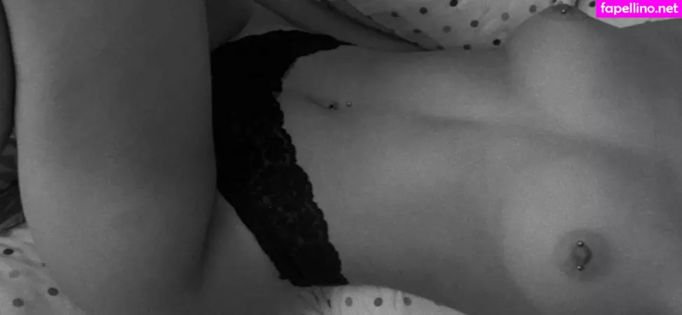 Lainefarrell OnlyFans Thumbnail #K8ThYGLN9l