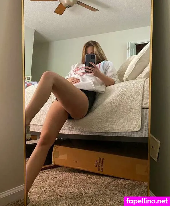laineylknapp, laineylynn21 Nude Leaked OnlyFans Photo #8Q94yFHphV
