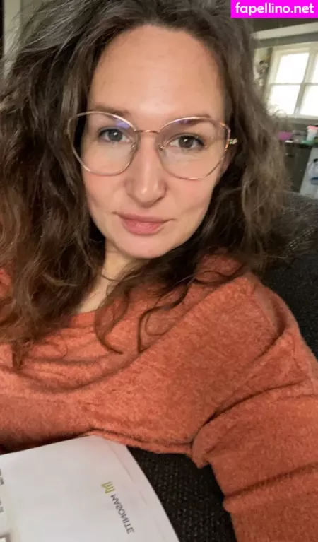 Laineymarie OnlyFans Thumbnail #YZCZmA02TR