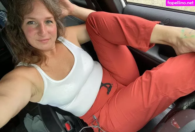 Laineymarie OnlyFans Thumbnail #arIr9sdYxb