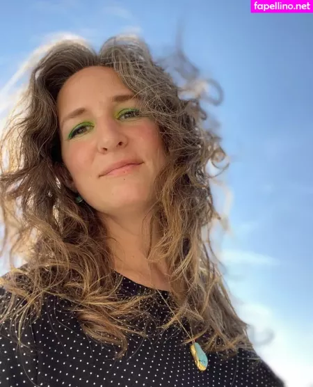 Laineymarie OnlyFans Thumbnail #fYeJHEkTMR