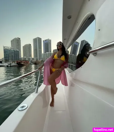 Lais Bianchessi OnlyFans Thumbnail #vVTdLeFsGw