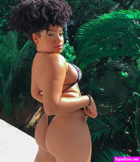 Laissa Araujo OnlyFans Thumbnail #4uO09YUeJG