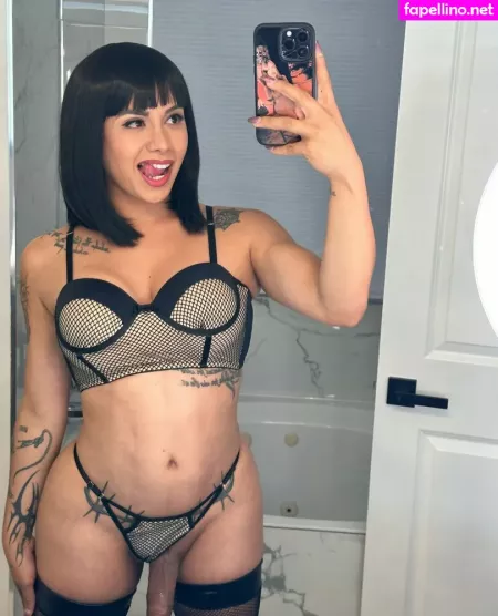 Lajennifer504 OnlyFans Thumbnail #0esUw8uGYS