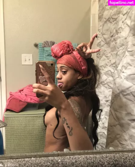 Lala Cakes OnlyFans Thumbnail #aT2N88Q4IL