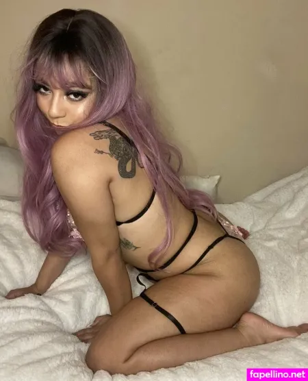 Lala Dragons OnlyFans Thumbnail #0zkwsYZWbg
