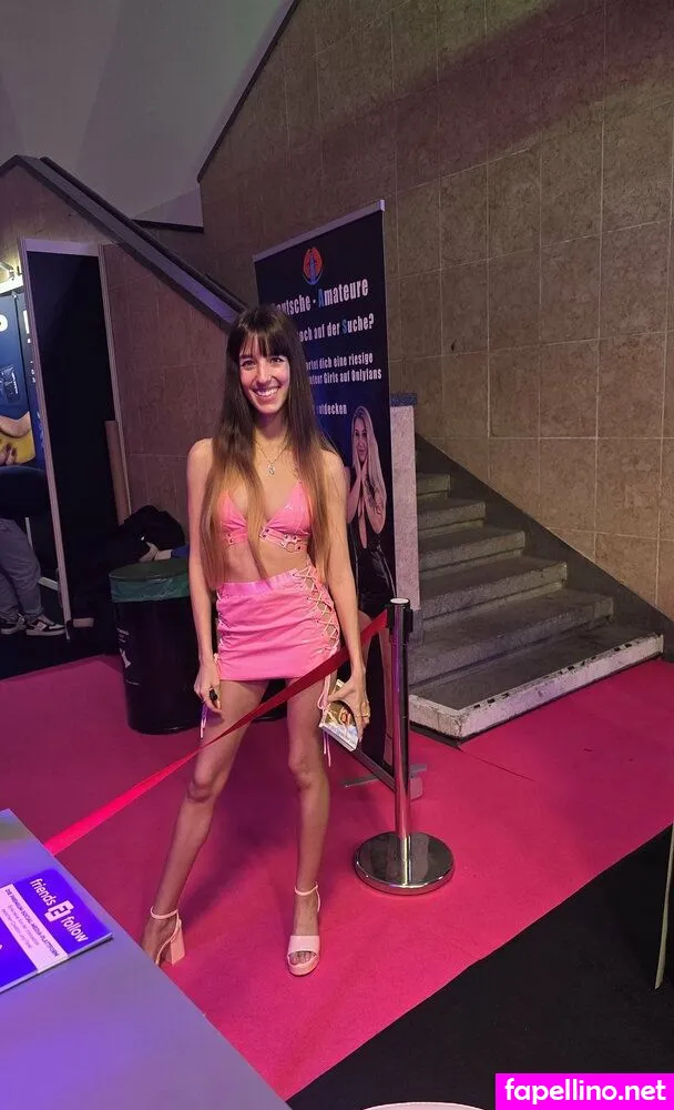 devilwithabluedresson, lala_froehlich Nude Leaked OnlyFans Photo #21XSgGLzhJ