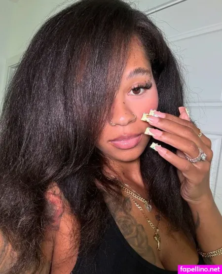 Lala Ronay OnlyFans Thumbnail #cwDaRHX7hR