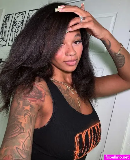 Lala Ronay Main Profile Photo