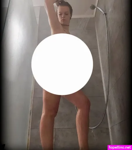 Lalaesmee Main Profile Photo