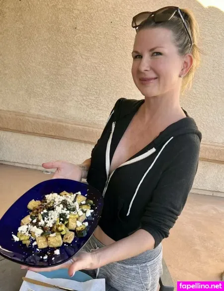 Lalatada OnlyFans Thumbnail #9AIeFP22TC