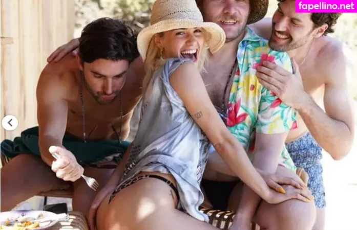 Lali Esposito OnlyFans Thumbnail #7uFd3Fiht0