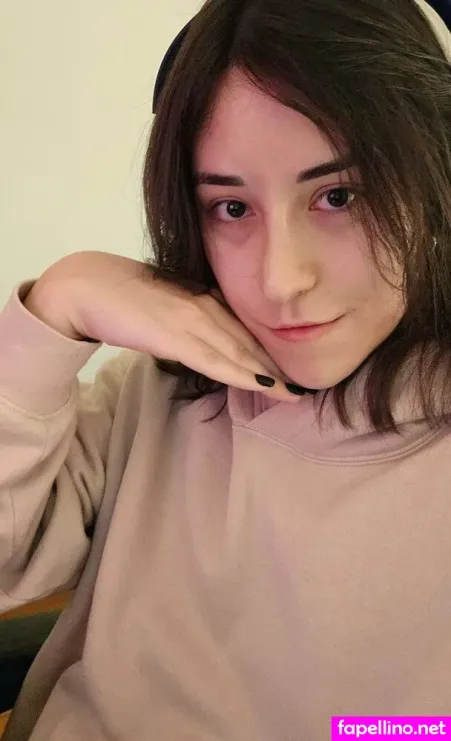 Laliwhite OnlyFans Thumbnail #8DRWFGWuaf