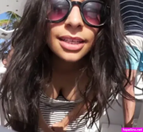 Lamiya Slimani OnlyFans Thumbnail #7wYczInedG