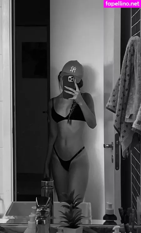 Lan1nhaaa OnlyFans Thumbnail #dJmi65wsUB