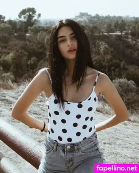 Lana Blakely OnlyFans Thumbnail #UhcoHcj4RZ