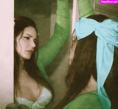 Lana Del Rey OnlyFans Thumbnail #1insWOUSzD