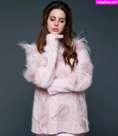 Lana Del Rey OnlyFans Thumbnail #1ixf9rxmys