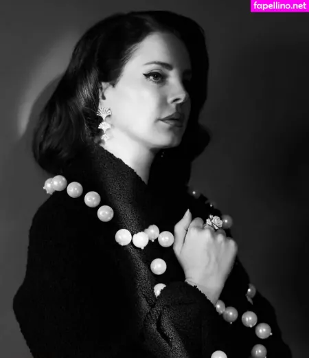 Lana Del Rey OnlyFans Thumbnail #37LrgktoBf