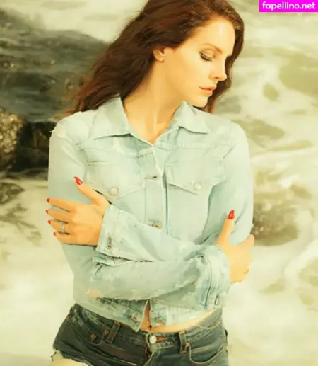 Lana Del Rey OnlyFans Thumbnail #3vIcNsV8jN