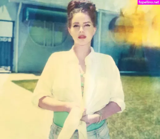 Lana Del Rey OnlyFans Thumbnail #4tbRHIO6HS