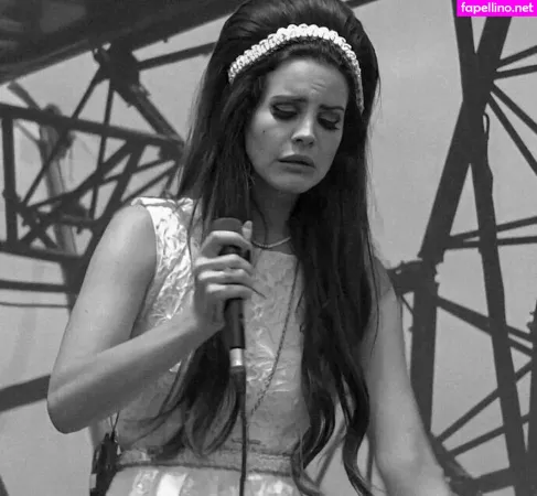 Lana Del Rey OnlyFans Thumbnail #JsKZX07VDa