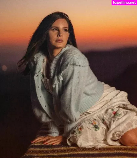 Lana Del Rey OnlyFans Thumbnail #KoggWBKj1x