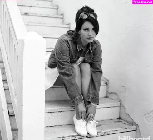 Lana Del Rey OnlyFans Thumbnail #U3ju9O0CUy