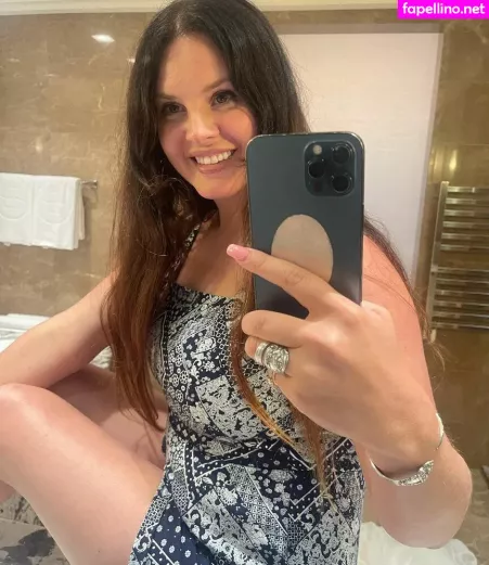 Lana Del Rey OnlyFans Thumbnail #bRo4GScAIB