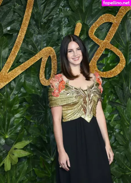 Lana Del Rey OnlyFans Thumbnail #pbL5mvUVQP