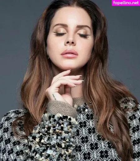 Lana Del Rey OnlyFans Thumbnail #q4zmeI15fv