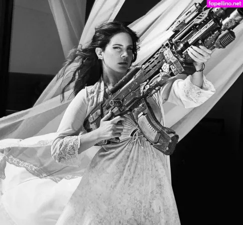 Lana Del Rey OnlyFans Thumbnail #qrPuf9lQSo