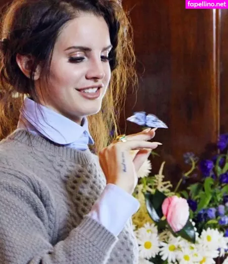 Lana Del Rey OnlyFans Thumbnail #r9FnkiYqay