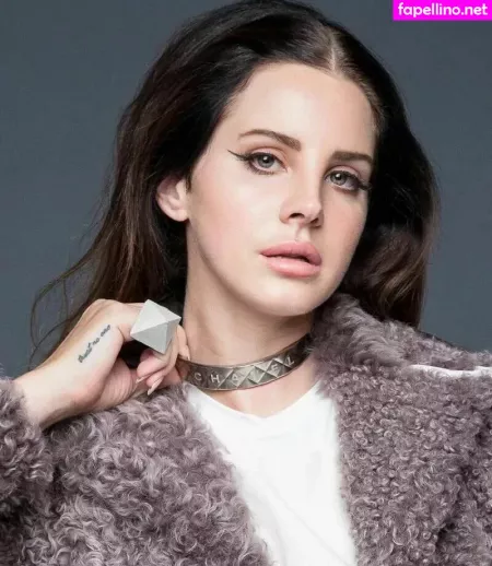 Lana Del Rey OnlyFans Thumbnail #srwtij4a2S