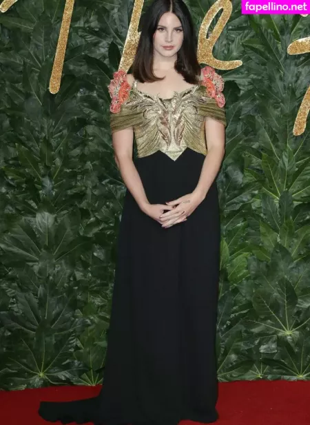 Lana Del Rey OnlyFans Thumbnail #tJp5JPGRh8