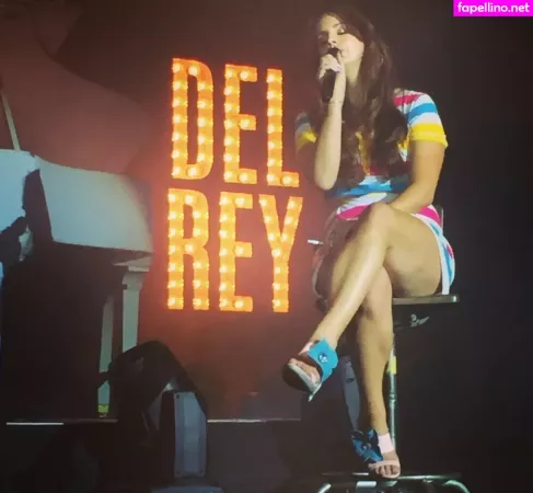 Lana Del Rey OnlyFans Thumbnail #tweXNa8buy
