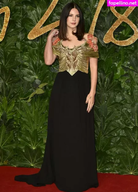 Lana Del Rey OnlyFans Thumbnail #wlHI1cp317