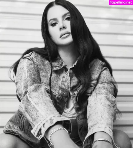 Lana Del Rey OnlyFans Thumbnail #xmUtImuK4Y